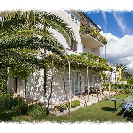 Hostel Oktarin Kaštela Exteriör bild
